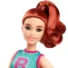 Barbie Fashionista stilvolle Puppe mit roten Haaren im lila Rock – Mattel