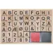 PlayBox: Holzstempel-Set mit Zahlen und Buchstaben, mit Stempelkissen