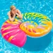 Regenbogenfarbene Seeschneckenhaus-Matratze 157x127x25cm - Intex